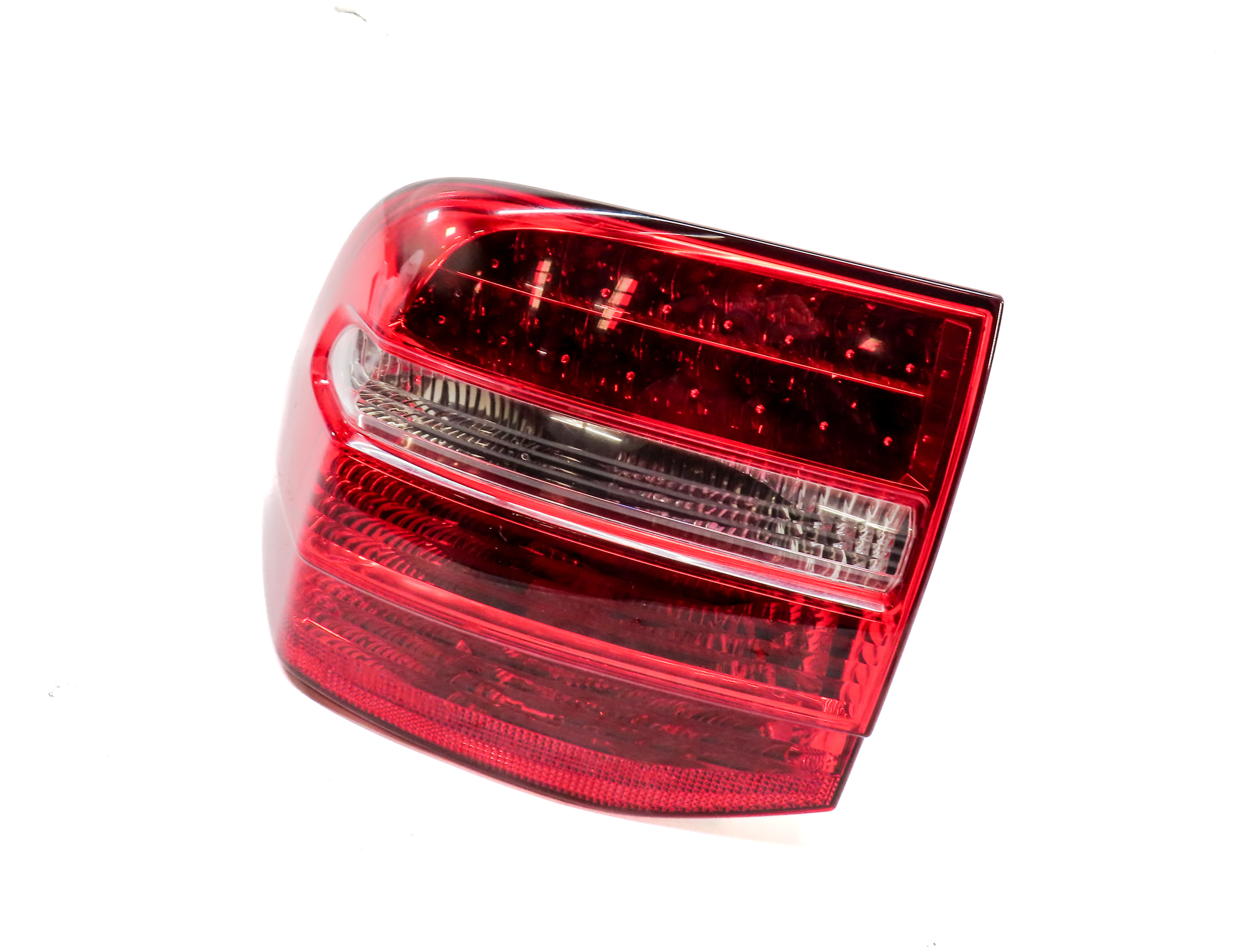 2008-2010 PORSCHE CAYENNE (957) LEFT DRIVER REAR TAILLIGHT BRAKE LIGHT LAMP — exact item pictured